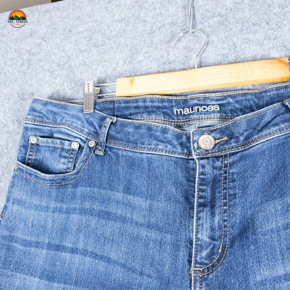 Maurices Cropped Jeans Blue Medium Wash Pockets Denim Women's 18W Short - Picture 9 of 10